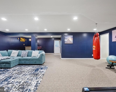84 Wyndale Court - Photo Thumbnail 24