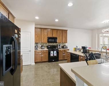 84 Wyndale Court - Photo Thumbnail 45