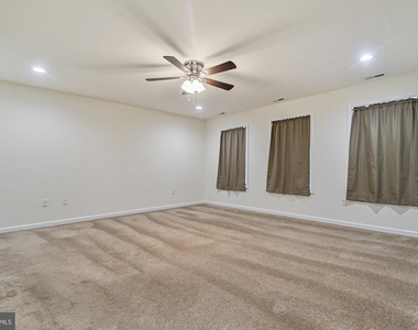 164 River Cliff Circle - Photo Thumbnail 9