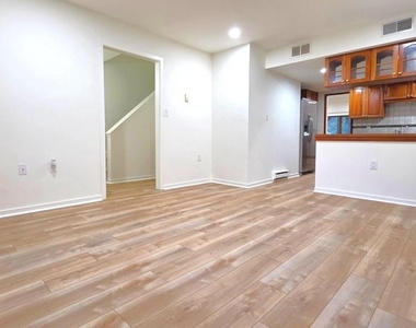 25 Village Drive - Photo Thumbnail 6