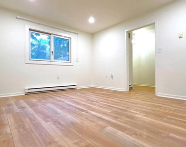25 Village Drive - Photo Thumbnail 5