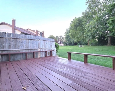 25 Village Drive - Photo Thumbnail 15
