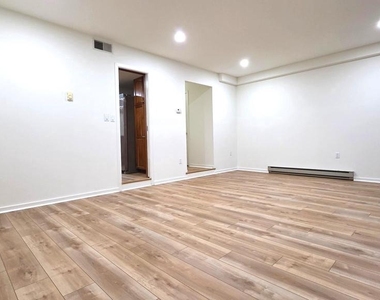 25 Village Drive - Photo Thumbnail 13