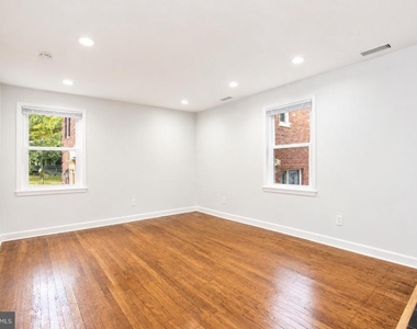 3927 Pennsylvania Avenue Se - Photo Thumbnail 1