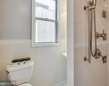 104 R St #a Ne - Photo Thumbnail 14