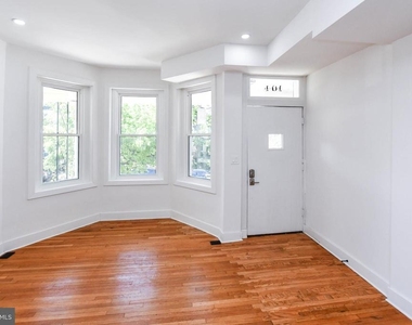 104 R St #a Ne - Photo Thumbnail 2