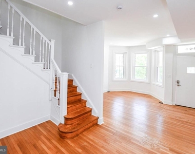 104 R St #a Ne - Photo Thumbnail 5