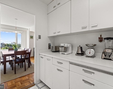 2475 Virginia Avenue Nw - Photo Thumbnail 14