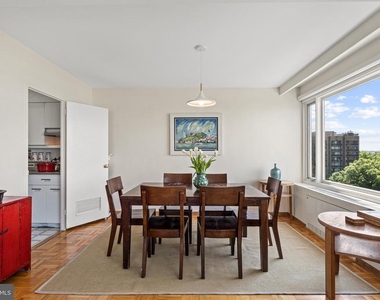 2475 Virginia Avenue Nw - Photo Thumbnail 6