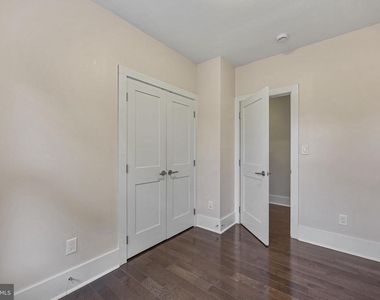 1100 Holbrook Terrace Ne - Photo Thumbnail 13