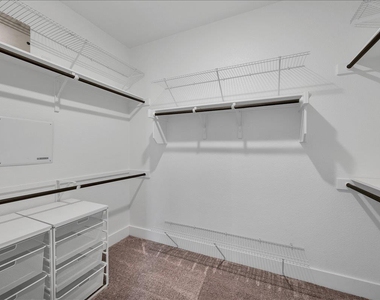 8922 Menchaca Rd - Photo Thumbnail 20