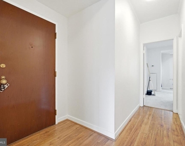 955 26th Street Nw - Photo Thumbnail 13