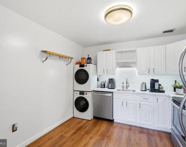 955 26th Street Nw - Photo Thumbnail 6