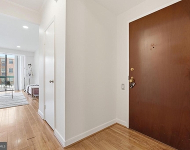 955 26th Street Nw - Photo Thumbnail 5