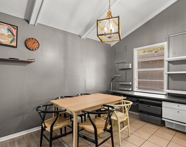 1182 Angelina St - Photo Thumbnail 7