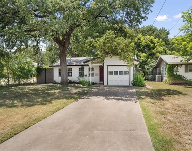 1182 Angelina St - Photo Thumbnail 1