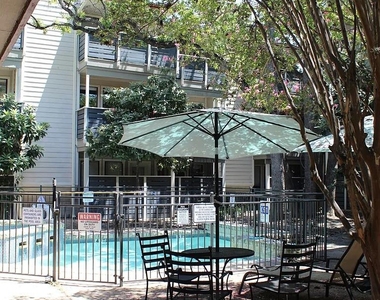 1404 Norwalk Ln - Photo Thumbnail 18