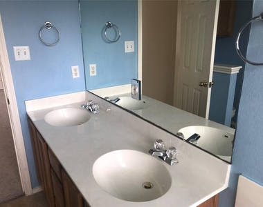 11321 Fletcher Hall Ln - Photo Thumbnail 19