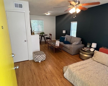 4209 Avenue B Ave - Photo Thumbnail 1