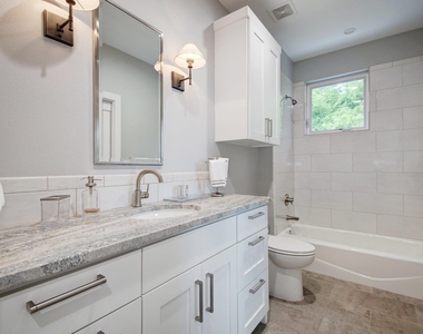 4613 Harmon Ave - Photo Thumbnail 7