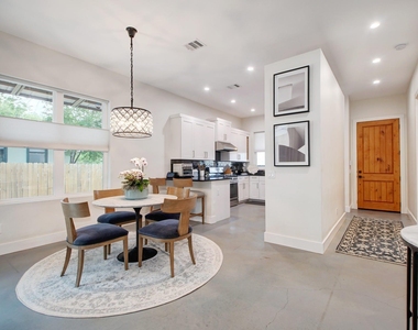 4613 Harmon Ave - Photo Thumbnail 2