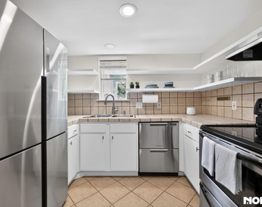 2104 Cullen Ave - Photo Thumbnail 11