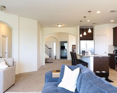 13413 Larrys Ln - Photo Thumbnail 4