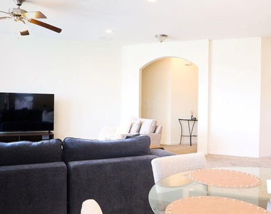 13413 Larrys Ln - Photo Thumbnail 6