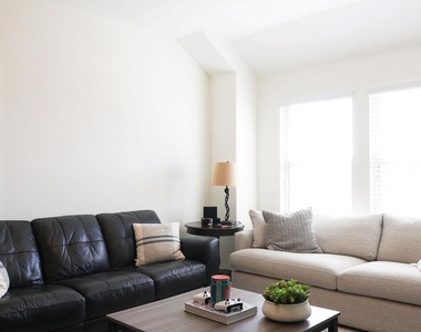 13413 Larrys Ln - Photo Thumbnail 7