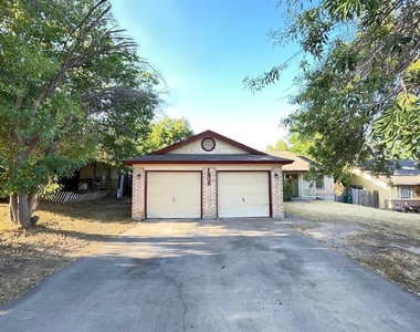 1808 Prairie Knoll Ct - Photo Thumbnail 2
