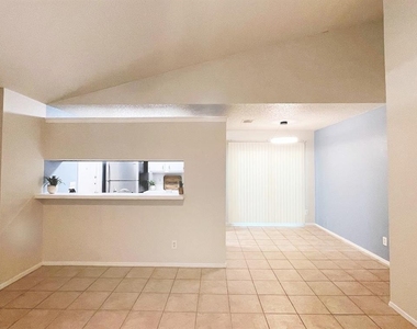 1808 Prairie Knoll Ct - Photo Thumbnail 10
