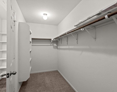 376 Musgrav Ave - Photo Thumbnail 22