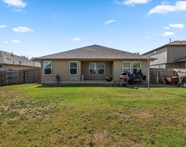 376 Musgrav Ave - Photo Thumbnail 11
