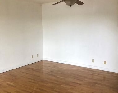 112 W 38th St - Photo Thumbnail 8