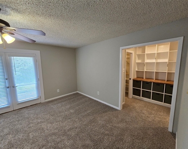 402 Greenwood Dr - Photo Thumbnail 21
