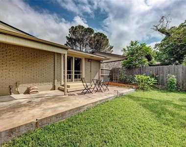 402 Greenwood Dr - Photo Thumbnail 27