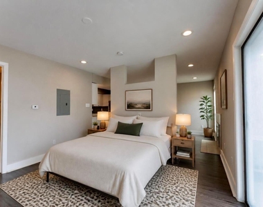 935 La Posada Dr - Photo Thumbnail 13