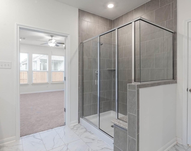 309 Barton Oak Trl - Photo Thumbnail 12