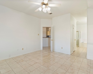 13216 Bennington Ln - Photo Thumbnail 15