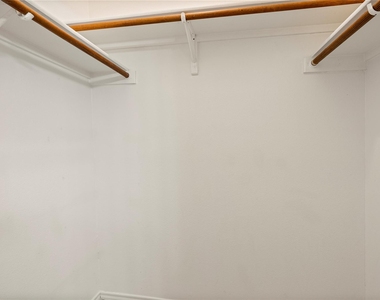 13216 Bennington Ln - Photo Thumbnail 17