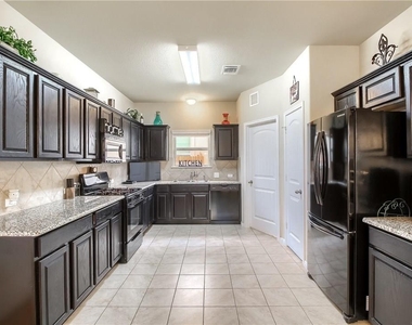 1408 Blake St - Photo Thumbnail 6