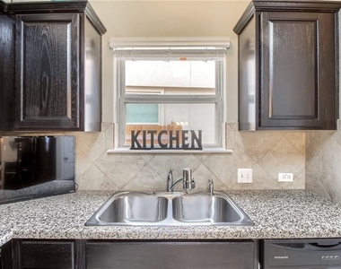 1408 Blake St - Photo Thumbnail 7