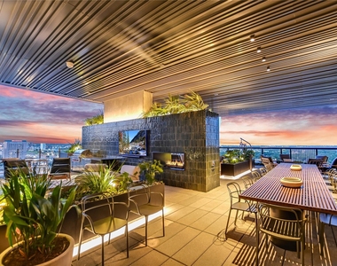 610 Davis St - Photo Thumbnail 16