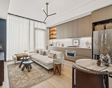 610 Davis St - Photo Thumbnail 2