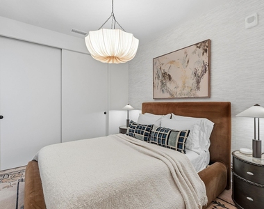 610 Davis St - Photo Thumbnail 3