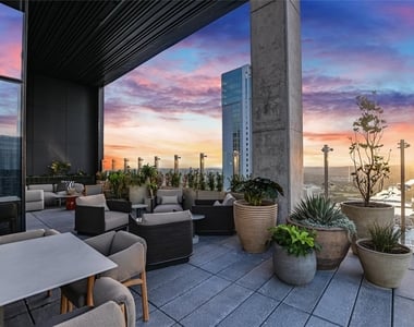 610 Davis St - Photo Thumbnail 17