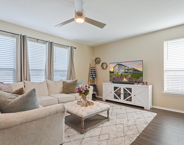 753 Bailey Park Dr - Photo Thumbnail 7