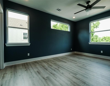 6714 Canal St - Photo Thumbnail 10