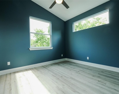 6714 Canal St - Photo Thumbnail 16