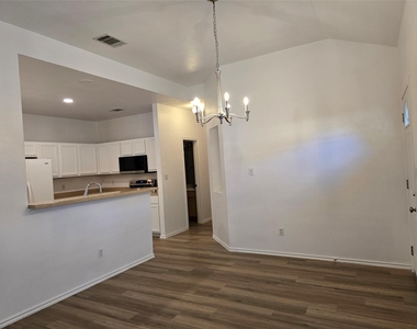 8701 Weiser Dr - Photo Thumbnail 6